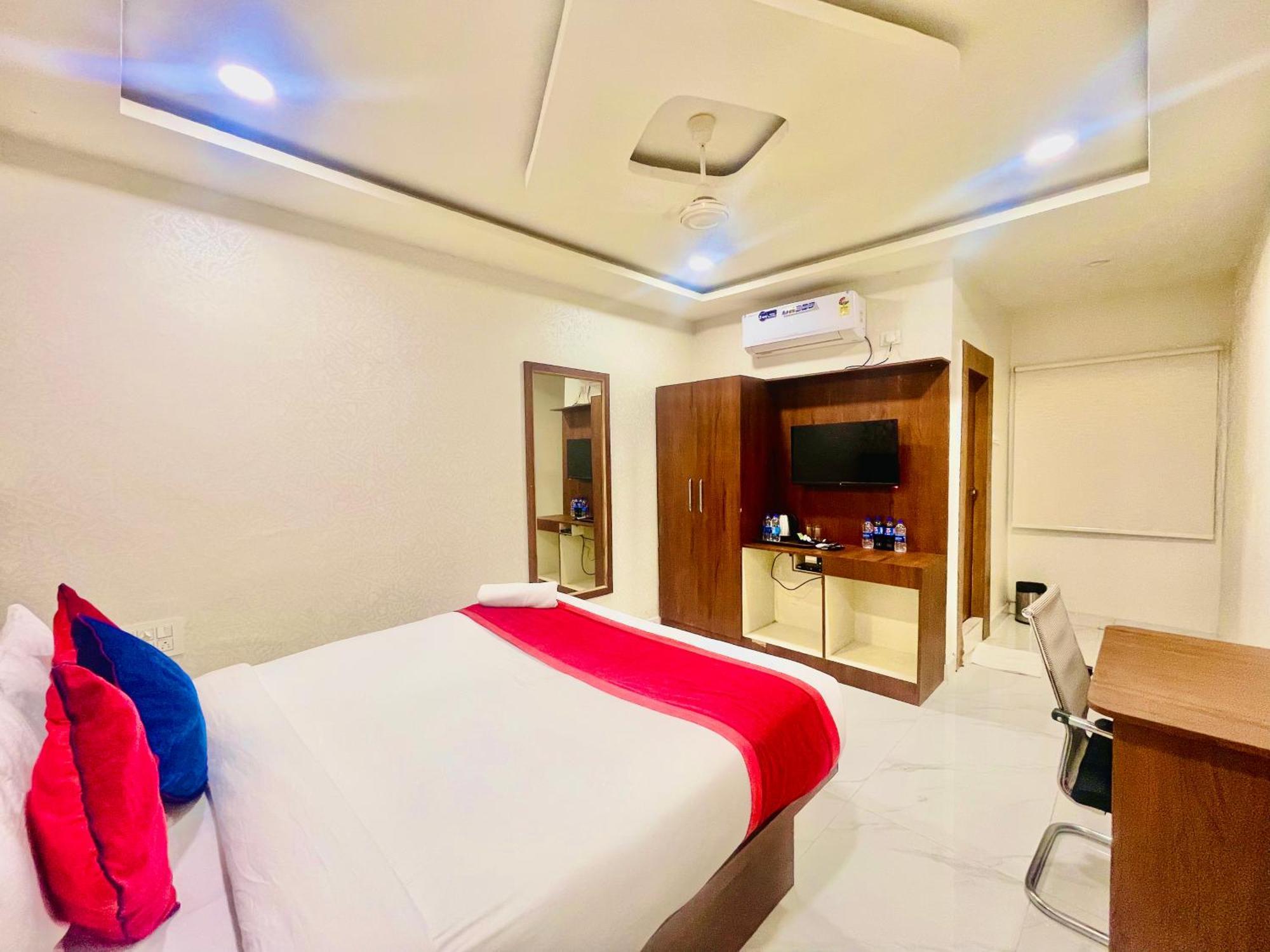 Hotel Eagle Grand Hyderabad Airport Zone Shamshabad Buitenkant foto