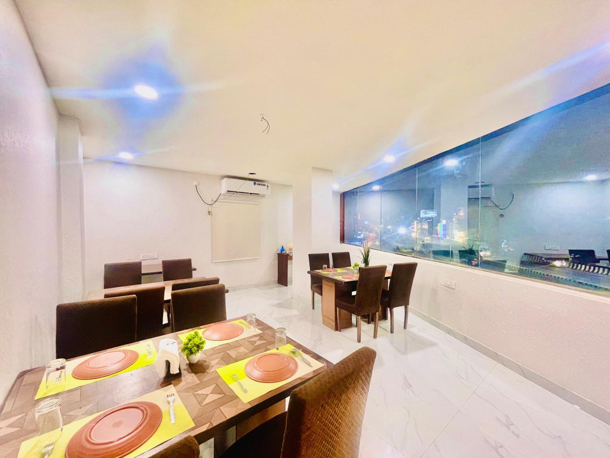 Hotel Eagle Grand Hyderabad Airport Zone Shamshabad Buitenkant foto