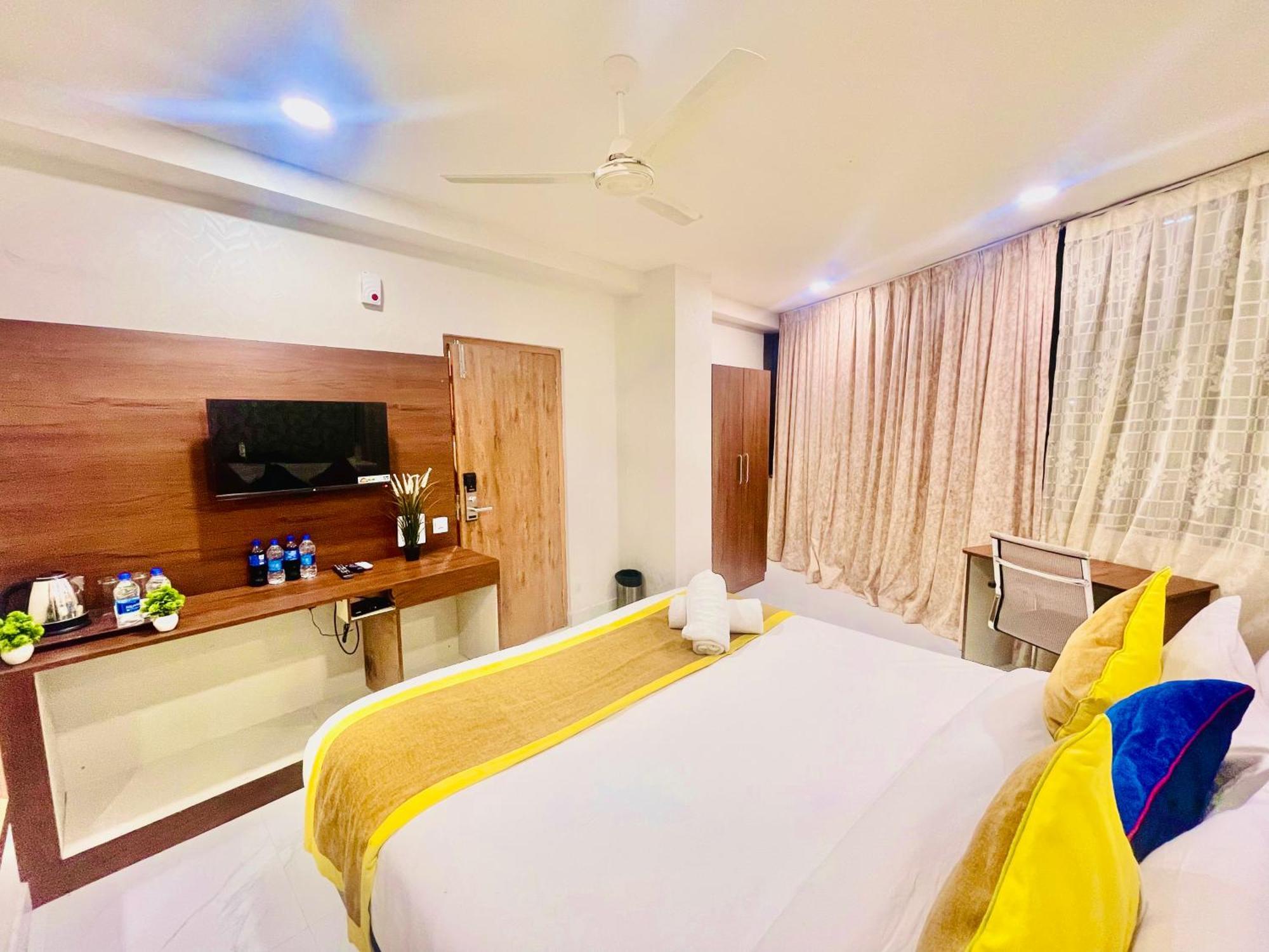 Hotel Eagle Grand Hyderabad Airport Zone Shamshabad Buitenkant foto