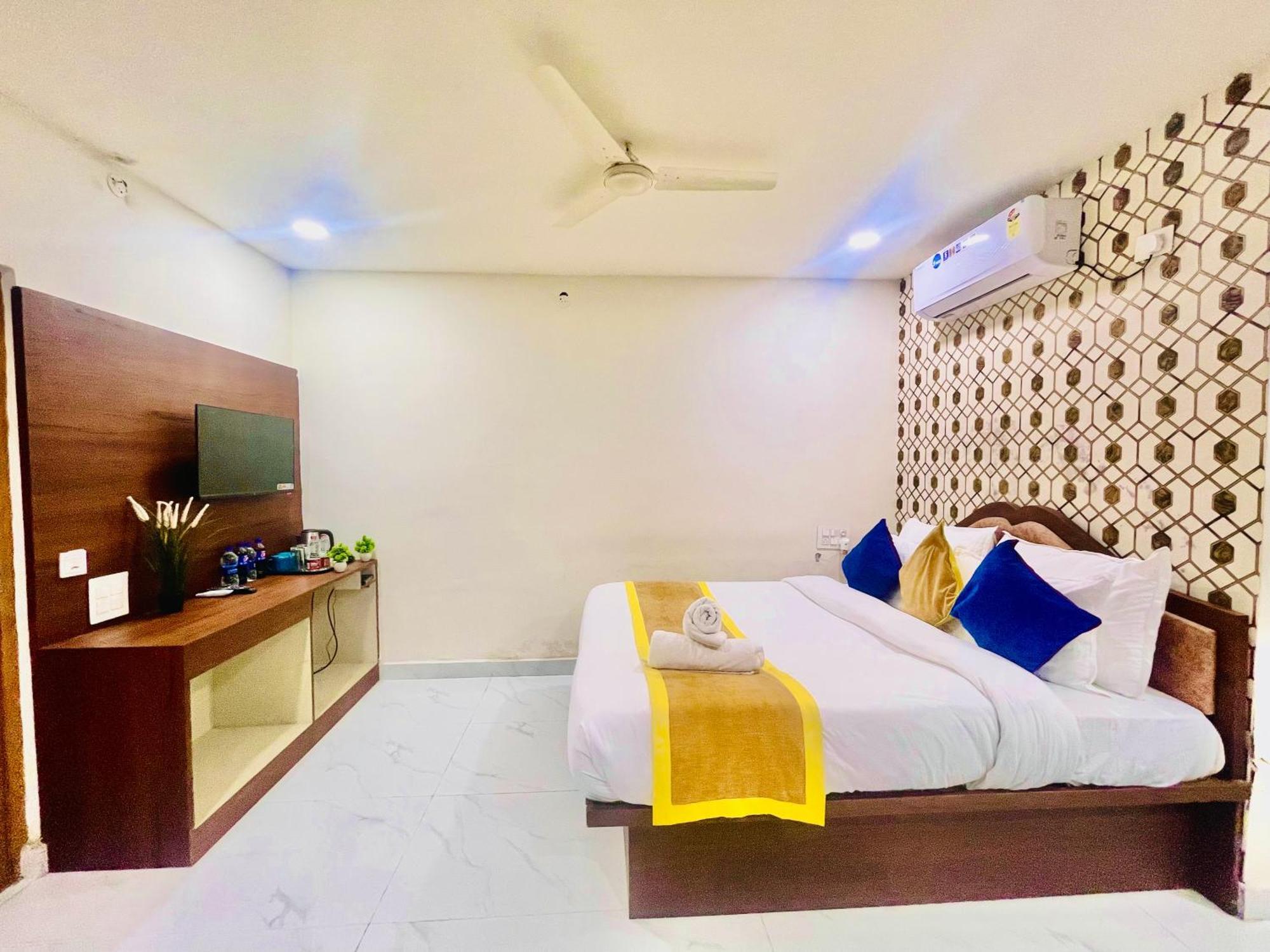 Hotel Eagle Grand Hyderabad Airport Zone Shamshabad Buitenkant foto